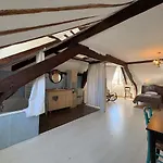 Grande Maison 6 Chambres Proche Centre Ville Et Activites Condé-sur-Noireau