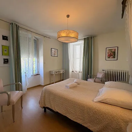 Grande Maison 6 Proche Centre Et Activites Condé-sur-Noireau